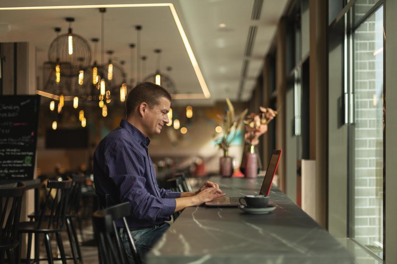 Holiday Inn - The Niu, Sparrow Regensburg By Ihg Bagian luar foto